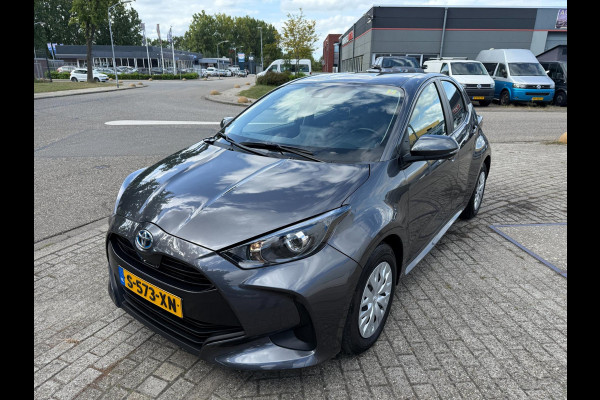 Toyota Yaris 1.5 Hybrid 2022 ACTIVE 171 PK! NAVI CARPLAY ACC CLIMA NAP