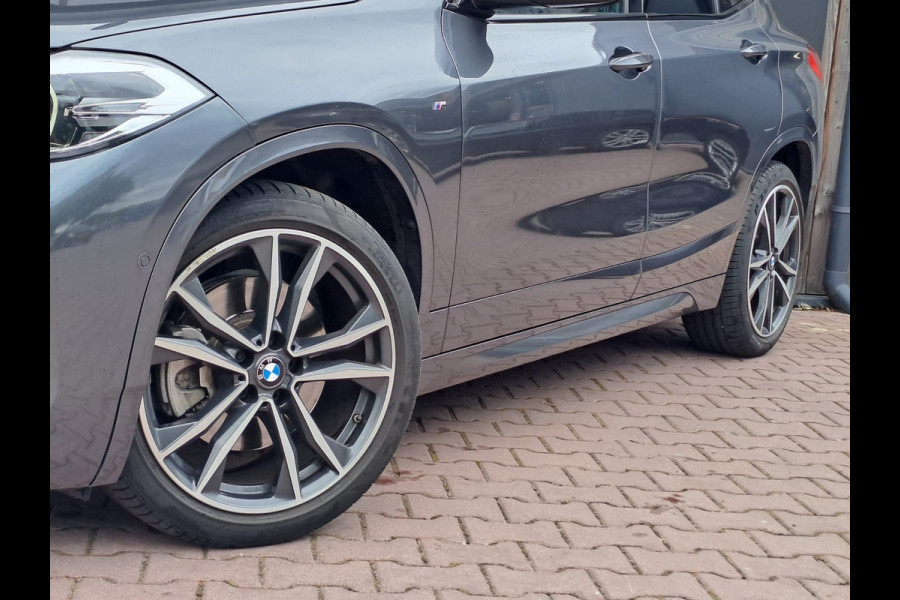 BMW X2 sDrive20i High Executive M Sport 192PK | Pano | Trekhaak | LED | Stoelverwarming | ACC | Vol |