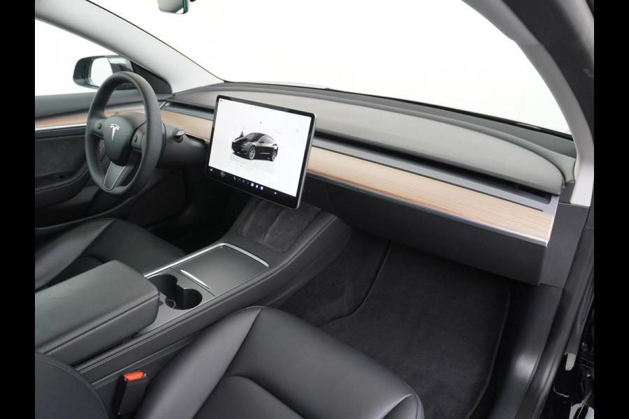 Tesla Model 3 Standard RWD Plus 60 kWh VAN: 30.900,- VOOR 27.877,- UW HERFSTVOORDEEL: 3.023,- EURO LFP Accu | 1e eigenaar | Origineel Nederlandse auto met NAP | Rijklaar geleverd met fabrieksgarantie!