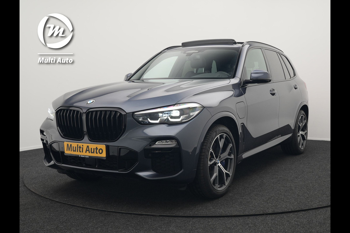 BMW X5 xDrive45e M Sport Plug in Hybrid 394pk PHEV | Trekhaak Af Fabriek | Panodak | Luchtvering | Adaptive Cruise | 360 Camera | M Sportstuur | Sfeerverlichting | Apple Carplay | Lederen Sporstoelen Memory & Verwarmd | Navigatie | DAB |