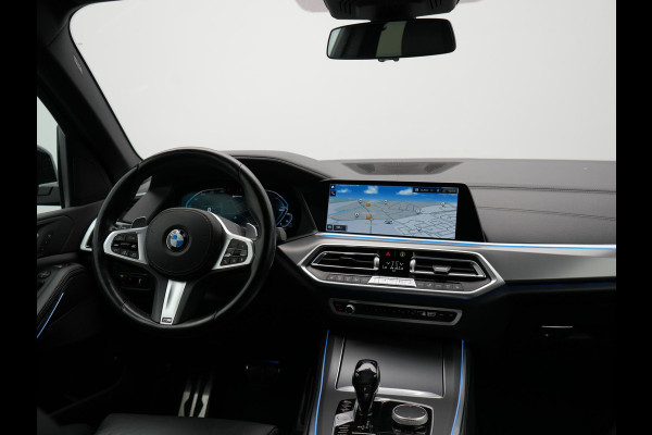 BMW X5 xDrive45e M Sport Plug in Hybrid 394pk PHEV | Trekhaak Af Fabriek | Panodak | Luchtvering | Adaptive Cruise | 360 Camera | M Sportstuur | Sfeerverlichting | Apple Carplay | Lederen Sporstoelen Memory & Verwarmd | Navigatie | DAB |