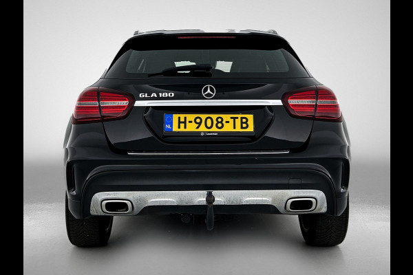 Mercedes-Benz GLA 180 Business Solution AMG Night Upgrade | 5 spaaks lichtmetalen velgen | Navigatie | Trekhaak | Parking support |