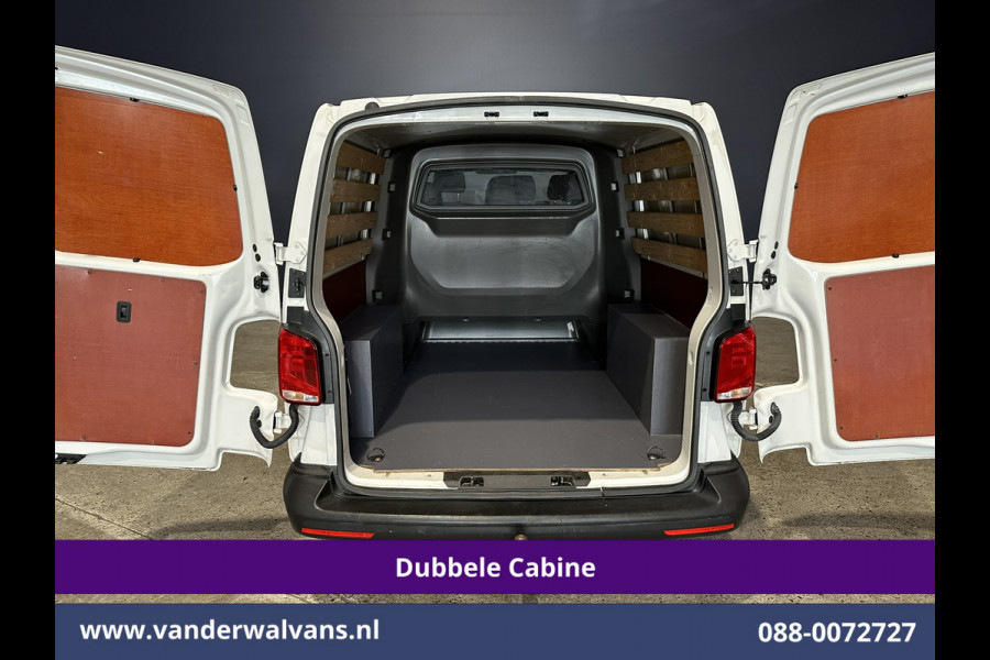 Volkswagen Transporter 2.0 TDI 150pk L2H1 Dubbele cabine Euro6 Airco | 6-Zits | 2500kg Trekhaak | Navigatie Apple Carplay, Android Auto, Sidebars, Leder