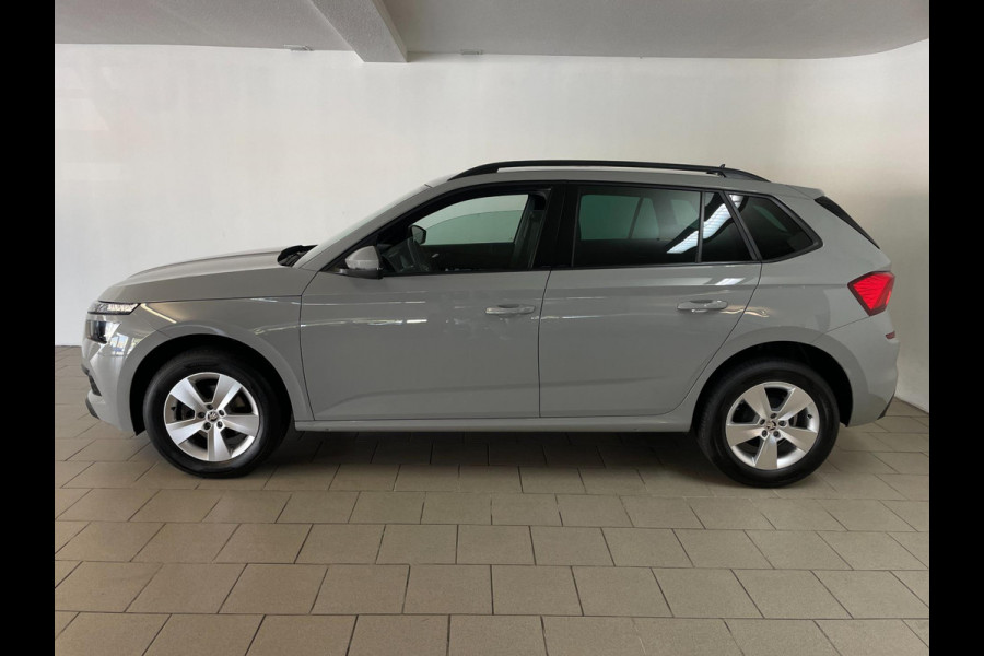 Škoda Kamiq 1.0 TSI Sport Business AIRCO CLIMA NAVI VIA APP CRUISE APPLE CARPLAY SPORTSTOELEN PDC TREKHAAK NIEUWSTAAT