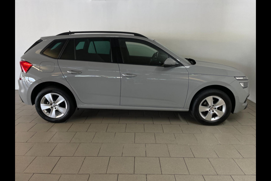 Škoda Kamiq 1.0 TSI Sport Business AIRCO CLIMA NAVI VIA APP CRUISE APPLE CARPLAY SPORTSTOELEN PDC TREKHAAK NIEUWSTAAT