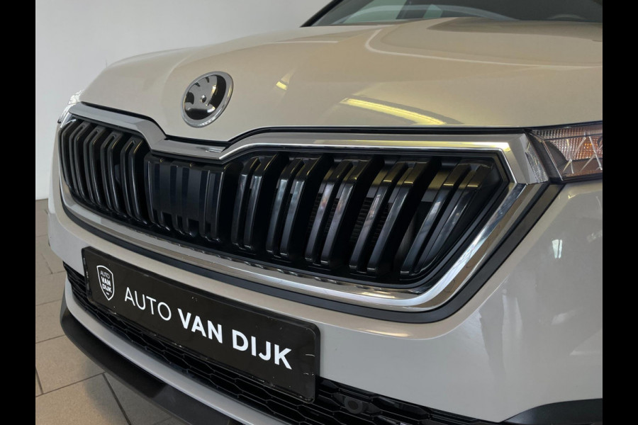 Škoda Kamiq 1.0 TSI Sport Business AIRCO CLIMA NAVI VIA APP CRUISE APPLE CARPLAY SPORTSTOELEN PDC TREKHAAK NIEUWSTAAT