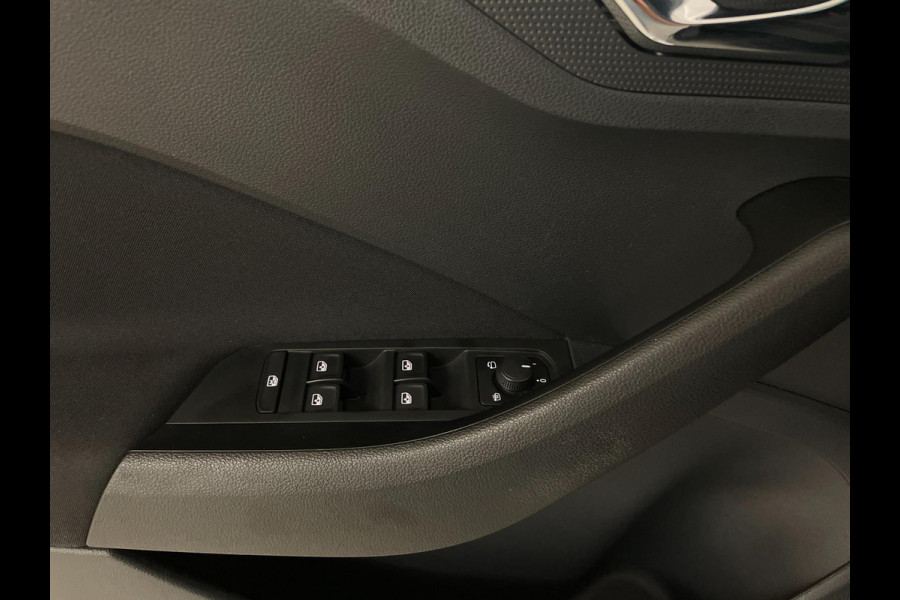Škoda Kamiq 1.0 TSI Sport Business AIRCO CLIMA NAVI VIA APP CRUISE APPLE CARPLAY SPORTSTOELEN PDC TREKHAAK NIEUWSTAAT