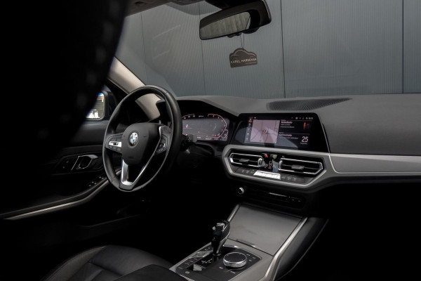 BMW 3 Serie Touring 330e High Executive | CAMERA | NAVIGATIE | PDC | APPLE / ANDROID CARPLAY