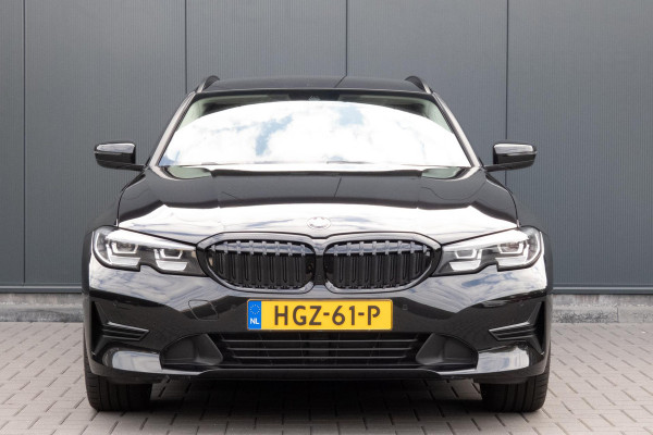 BMW 3 Serie Touring 330e High Executive | CAMERA | NAVIGATIE | PDC | APPLE / ANDROID CARPLAY
