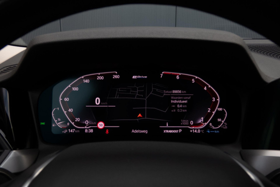 BMW 3 Serie Touring 330e High Executive | CAMERA | NAVIGATIE | PDC | APPLE / ANDROID CARPLAY