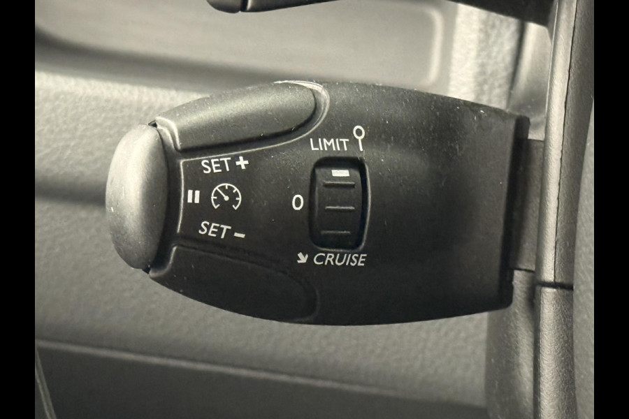 Opel Vivaro 2.0 CDTI L2H1 Edition Automaat Airco Navi Bluetooth