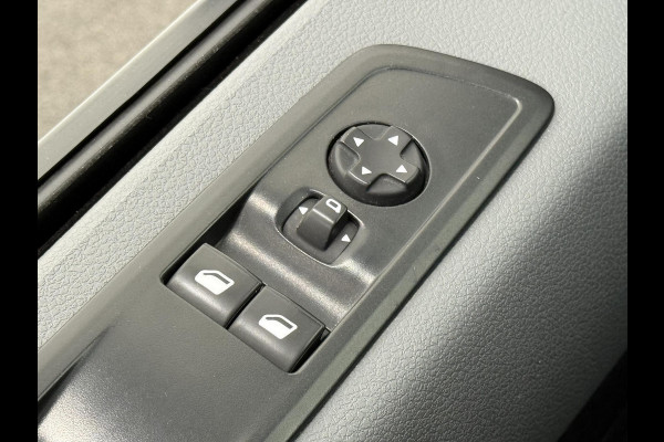 Opel Vivaro 2.0 CDTI L2H1 Edition Automaat Airco Navi Bluetooth