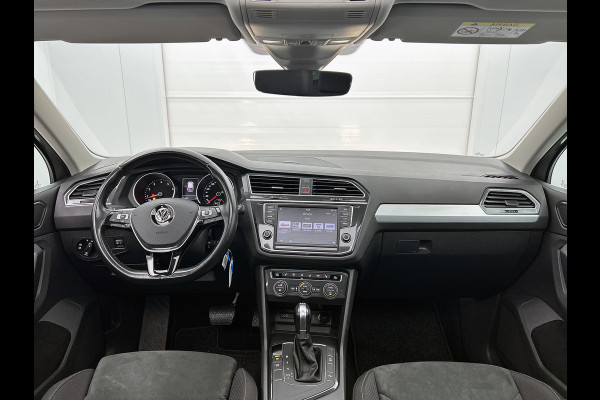 Volkswagen Tiguan 1.4 TSI ACT Comfortline | 150PK | PANORAMISCH DAK | 1e eigenaar | NL-Auto | Massage | StoelverW | Lane ass | ETC