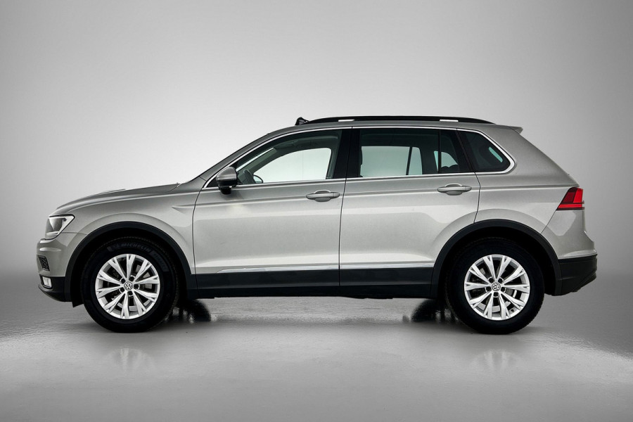 Volkswagen Tiguan 1.4 TSI ACT Comfortline | 150PK | PANORAMISCH DAK | 1e eigenaar | NL-Auto | Massage | StoelverW | Lane ass | ETC