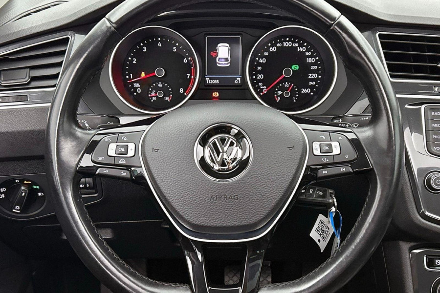 Volkswagen Tiguan 1.4 TSI ACT Comfortline | 150PK | PANORAMISCH DAK | 1e eigenaar | NL-Auto | Massage | StoelverW | Lane ass | ETC