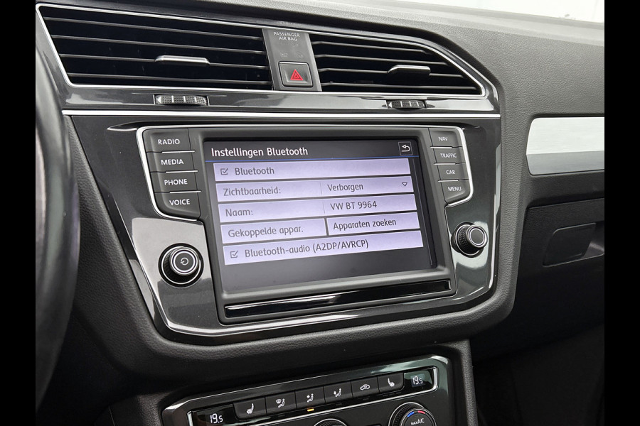 Volkswagen Tiguan 1.4 TSI ACT Comfortline | 150PK | PANORAMISCH DAK | 1e eigenaar | NL-Auto | Massage | StoelverW | Lane ass | ETC