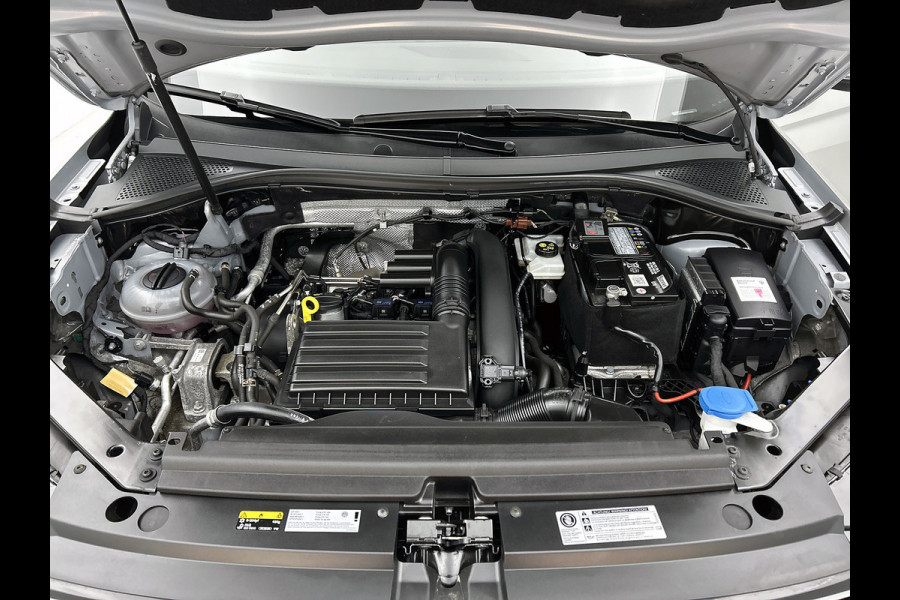 Volkswagen Tiguan 1.4 TSI ACT Comfortline | 150PK | PANORAMISCH DAK | 1e eigenaar | NL-Auto | Massage | StoelverW | Lane ass | ETC