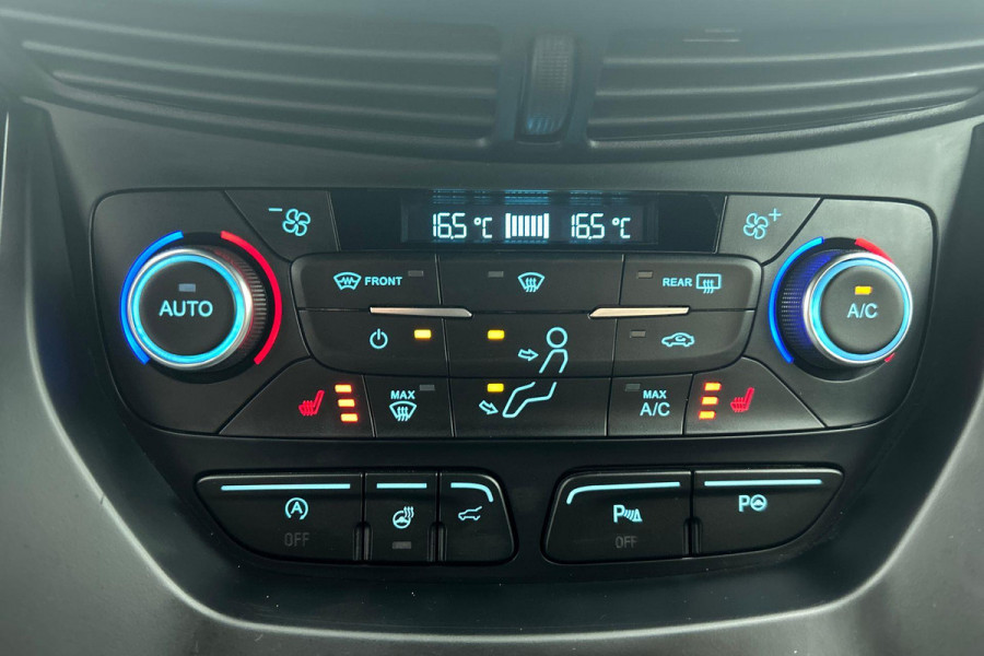 Ford Kuga 1.5 EcoBoost Vignale(Zeer goed OnderH, Trekhaak, Camera, Stoel Verwarming, Navigatie, PDC, Etc)