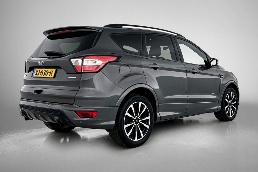Ford Kuga 1.5 EcoBoost Vignale(Zeer goed OnderH, Trekhaak, Camera, Stoel Verwarming, Navigatie, PDC, Etc)