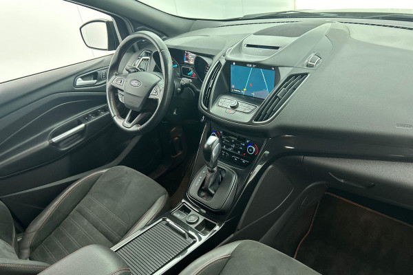 Ford Kuga 1.5 EcoBoost Vignale(Zeer goed OnderH, Trekhaak, Camera, Stoel Verwarming, Navigatie, PDC, Etc)