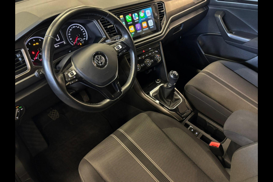 Volkswagen T-Roc 1.0 TSI Style - Navigatie/Apple Carplay I Airco I LED I PDC I Comfort pakket I Sport velgen I Dealer onderhouden