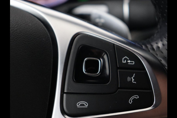 Mercedes-Benz E-Klasse 220d Business Solution AMG | Stoelverwarming | Trekhaak | Camera | Carplay | Widescreen | Half leder | Navigatie | Full LED