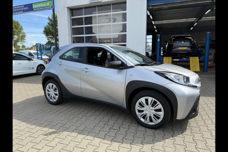 Toyota Aygo X 1.0 VVT-i S-CVT Play Automaat