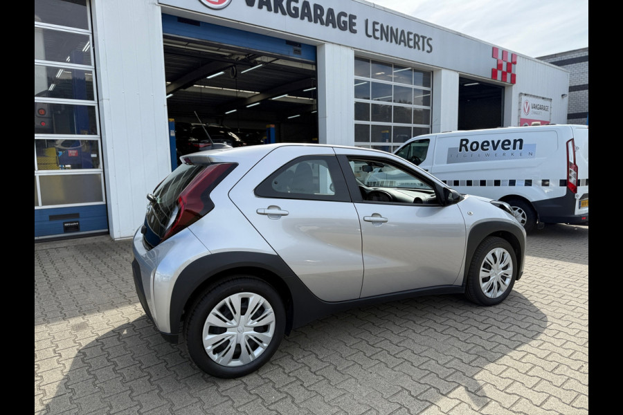 Toyota Aygo X 1.0 VVT-i S-CVT Play Automaat