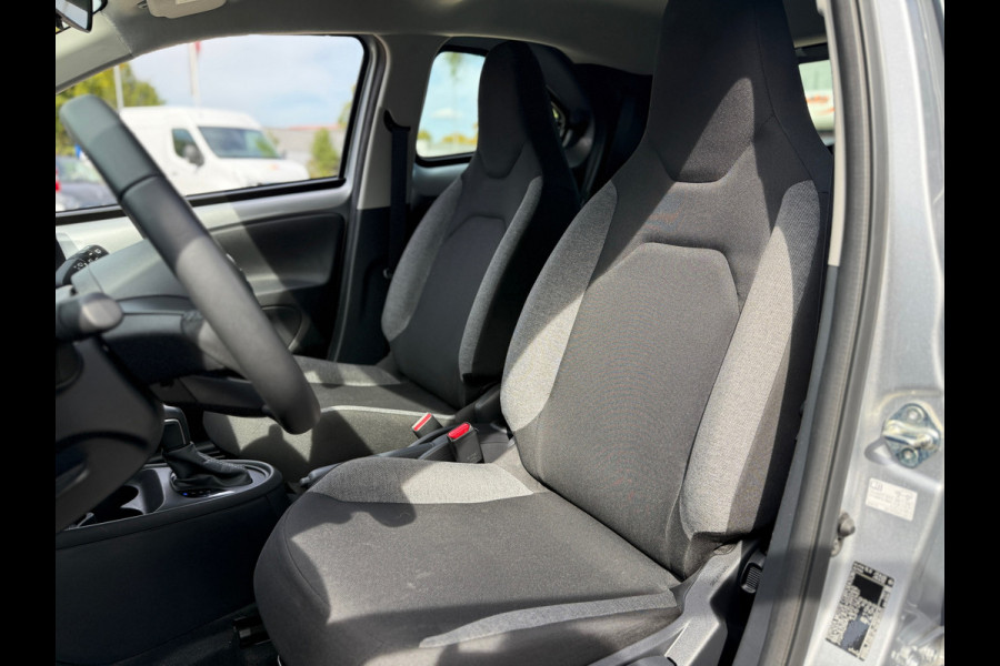 Toyota Aygo X 1.0 VVT-i S-CVT Play Automaat