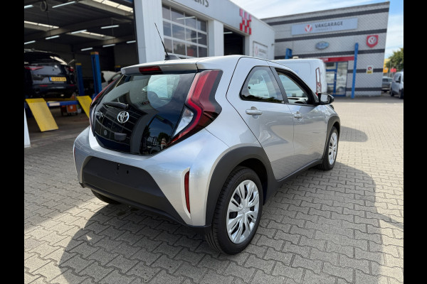 Toyota Aygo X 1.0 VVT-i S-CVT Play Automaat