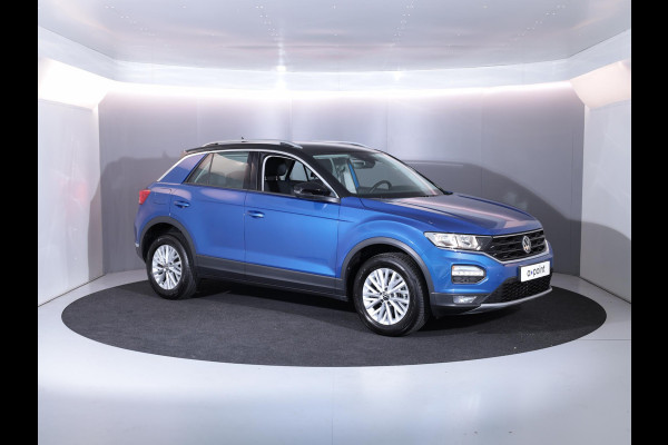 Volkswagen T-Roc 1.0 TSI Style Business 110 pk | Navigatie | Parkeersensoren | Adaptieve cruise control | Apple Carplay/Android Auto |
