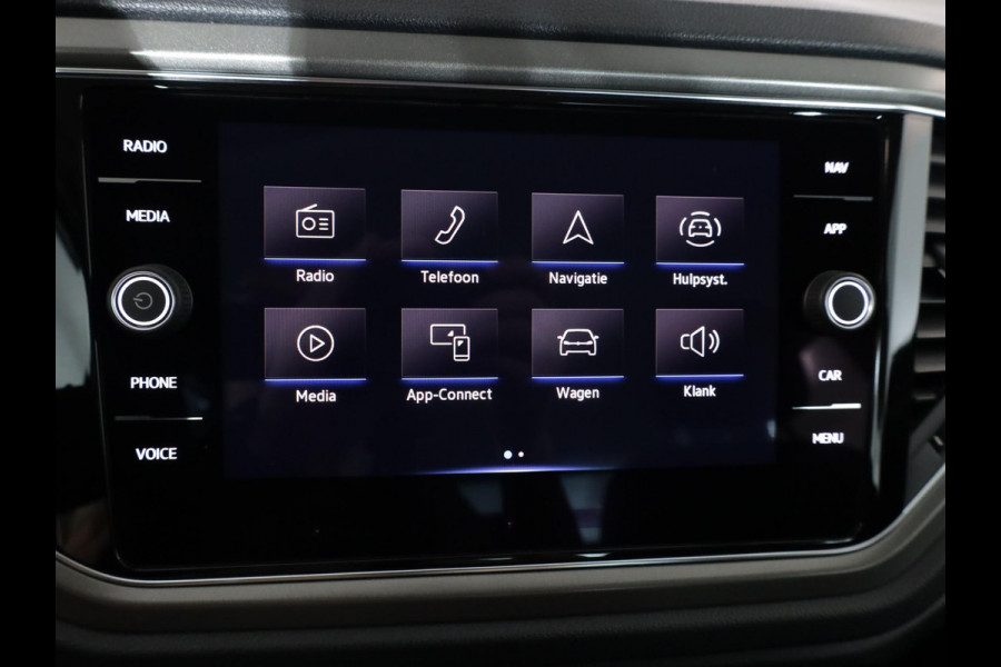 Volkswagen T-Roc 1.0 TSI Style Business 110 pk | Navigatie | Parkeersensoren | Adaptieve cruise control | Apple Carplay/Android Auto |