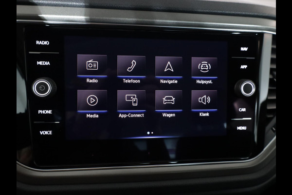 Volkswagen T-Roc 1.0 TSI Style Business 110 pk | Navigatie | Parkeersensoren | Adaptieve cruise control | Apple Carplay/Android Auto |