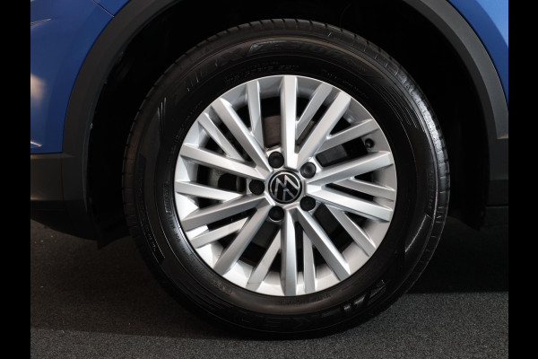 Volkswagen T-Roc 1.0 TSI Style Business 110 pk | Navigatie | Parkeersensoren | Adaptieve cruise control | Apple Carplay/Android Auto |
