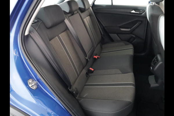Volkswagen T-Roc 1.0 TSI Style Business 110 pk | Navigatie | Parkeersensoren | Adaptieve cruise control | Apple Carplay/Android Auto |