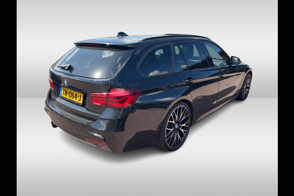 BMW 3 Serie Touring 320i Edition M Sport Shadow High Exe. / Panoramadak / Camera / Leder / 18'' / Navigatie / Sportstoelen / Stoelverwarming / Cruise Control