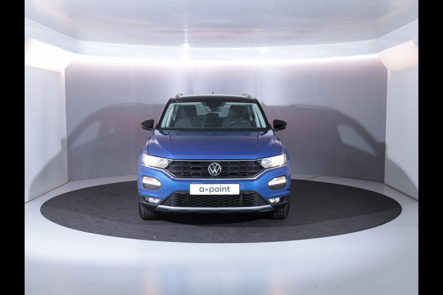 Volkswagen T-Roc 1.0 TSI Style Business 110 pk | Navigatie | Parkeersensoren | Adaptieve cruise control | Apple Carplay/Android Auto |