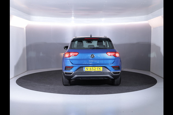 Volkswagen T-Roc 1.0 TSI Style Business 110 pk | Navigatie | Parkeersensoren | Adaptieve cruise control | Apple Carplay/Android Auto |