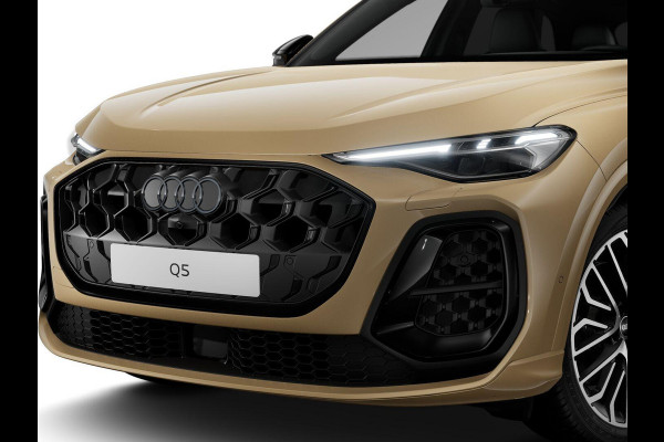 Audi Q5 2.0 TFSI e-hybrid quattro S edition Competition | Mmi experience pro | Glazen panoramadak | Tech plus | Privacy glas |