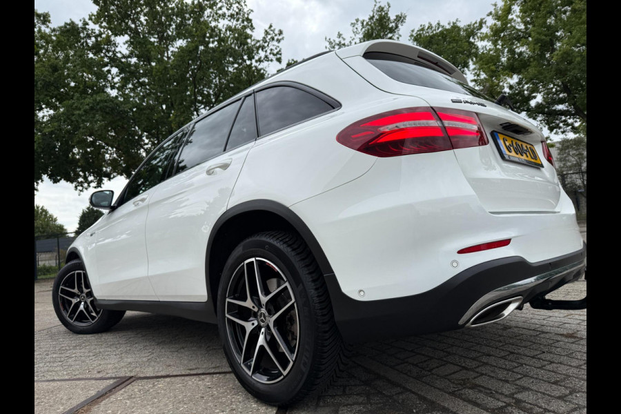 Mercedes-Benz GLC 250 4MATIC AMG Premium Plus PANO LEER LUXE NAP NETJES