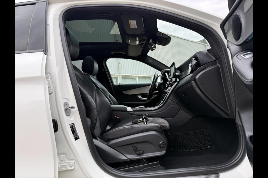 Mercedes-Benz GLC 250 4MATIC AMG Premium Plus PANO LEER LUXE NAP NETJES