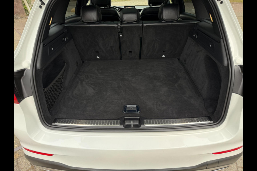 Mercedes-Benz GLC 250 4MATIC AMG Premium Plus PANO LEER LUXE NAP NETJES