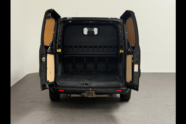 Ford Transit Custom 300 2.0 TDCI 130 pk Automaat Dubbele Cabine LIMITED! L2 | Navigatie | Airco | Bluetooth | 5-Zits | Trekhaak | DAB+