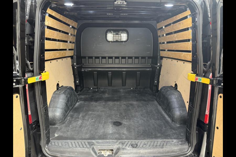 Ford Transit Custom 300 2.0 TDCI 130 pk Automaat Dubbele Cabine LIMITED! L2 | Navigatie | Airco | Bluetooth | 5-Zits | Trekhaak | DAB+