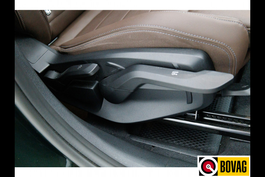BMW 2 Serie Active Tourer 218i M-sport | Panoramadak | Leer | Harman Kardon | Stoel- en stuurverwarming | HUD | Electrische klep 360 Camera, Assisted driving, Navigatie, Shadowline, Keyless, Helemaal, 19'' Individual. VOL!