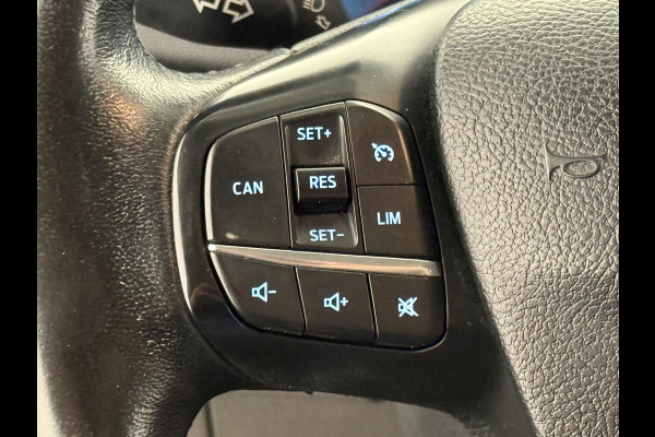 Ford Transit Custom 300 2.0 TDCI 130 pk Automaat Dubbele Cabine LIMITED! L2 | Navigatie | Airco | Bluetooth | 5-Zits | Trekhaak | DAB+