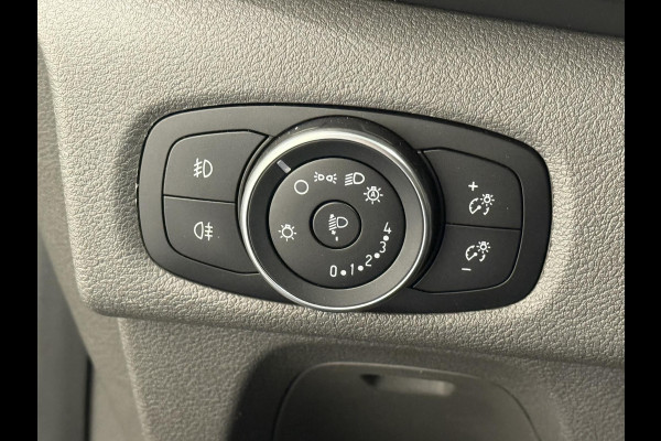 Ford Transit Custom 300 2.0 TDCI 130 pk Automaat Dubbele Cabine LIMITED! L2 | Navigatie | Airco | Bluetooth | 5-Zits | Trekhaak | DAB+