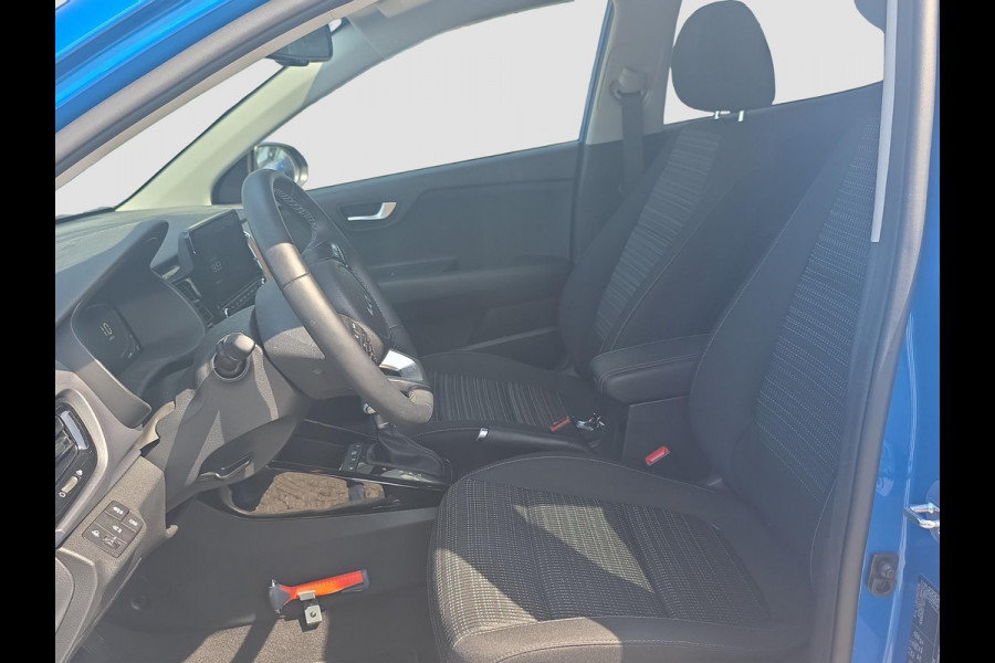 Kia Stonic 1.0 T-GDi MHEV DynamicPlusLine Automaat | Camera | LMV | Cruise | Navi | LED | Stoel- en Stuurverwarming | Privacy Glass | Apple Carplay & Android Auto |
