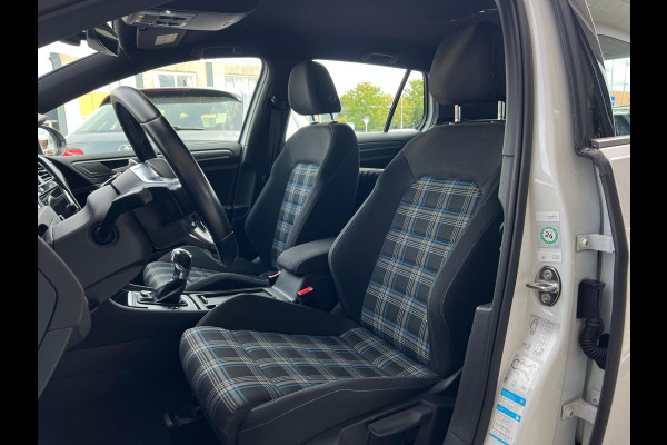 Volkswagen Golf 1.4 TSI PHEV GTE 7.5 STOELVERW | WINTERSET OP ORIGINELE VELGEN | PDC VOOR & ACHTER | APK T/M 27