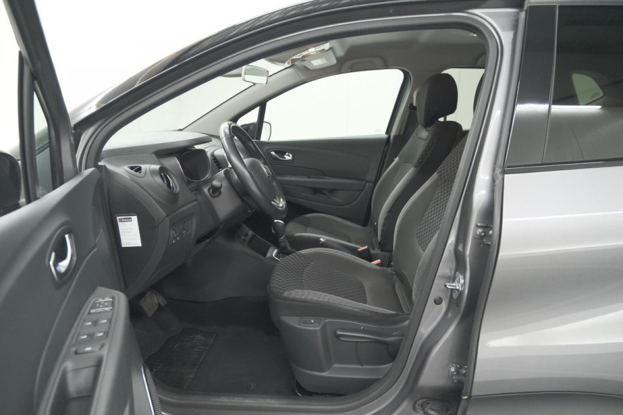 Renault Captur TCe 120 Intens | Camera | Dodehoekdetectie | Navigatie | Stoelverwarming | Parkeersensoren